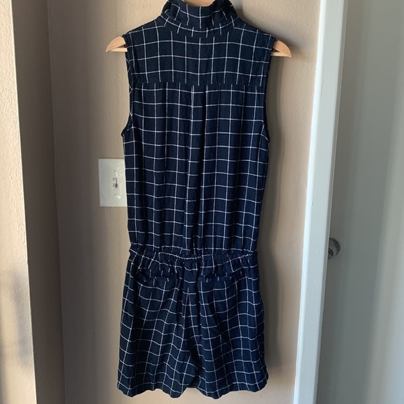 ANN TAYLOR FACTORY Navy Blue and White Plaid Print Sleeveless Romper - Picture 6 of 7